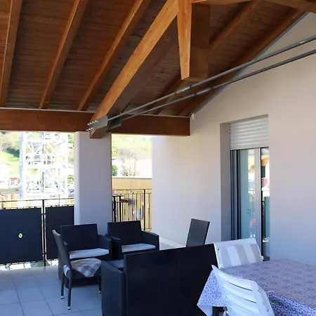 Casa Tovini شقة